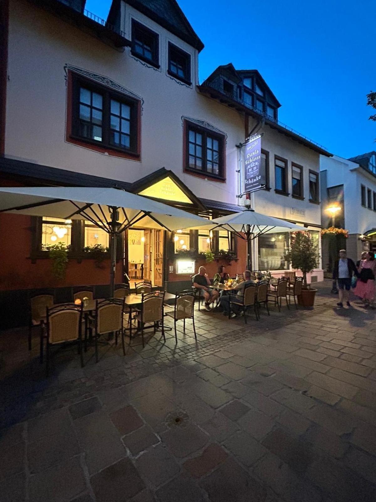 Danis Schlossschaenke Simmern Buitenkant foto