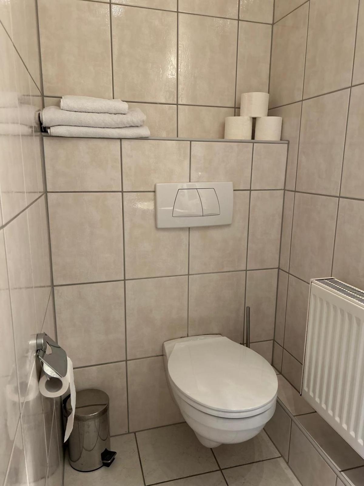 Danis Schlossschaenke Simmern Kamer foto