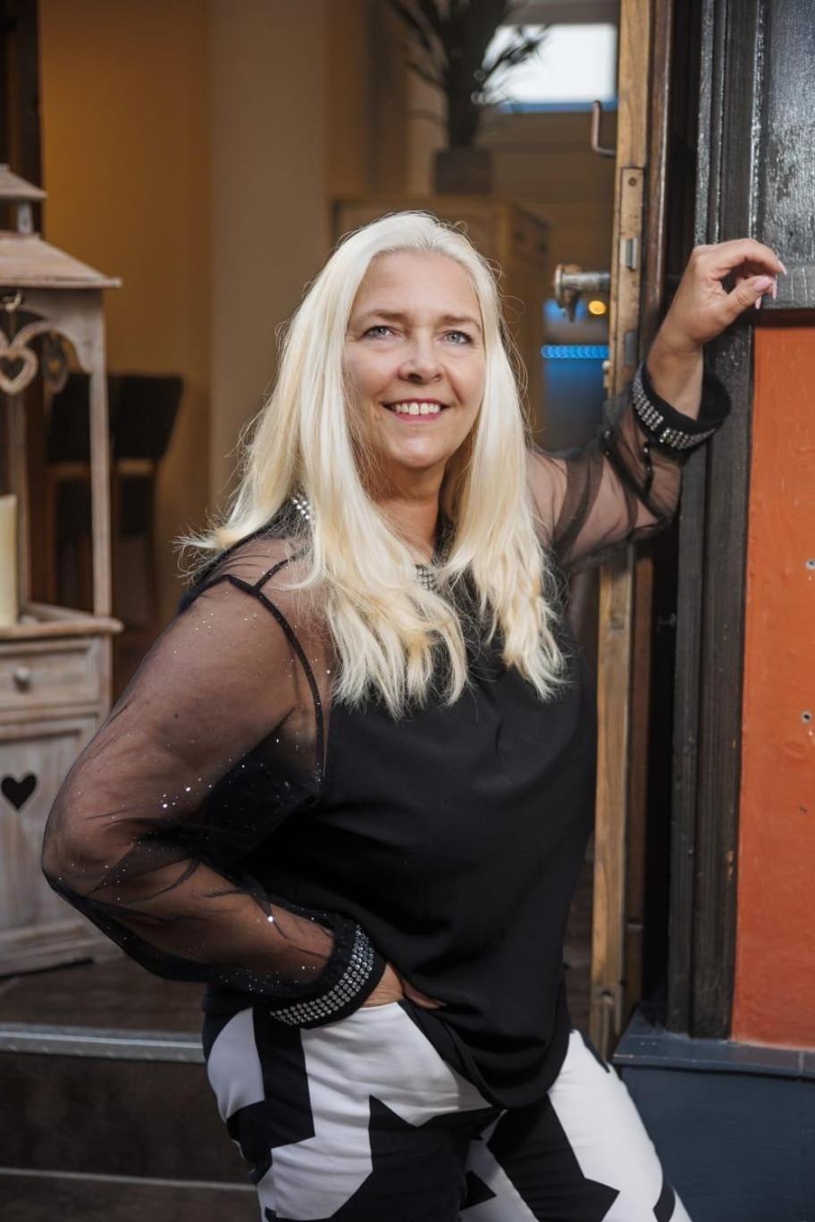 Danis Schlossschaenke Simmern Buitenkant foto